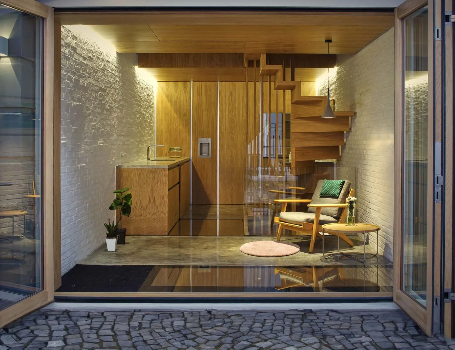 Modern Mews, Paddington, W2 — Dusk from outside