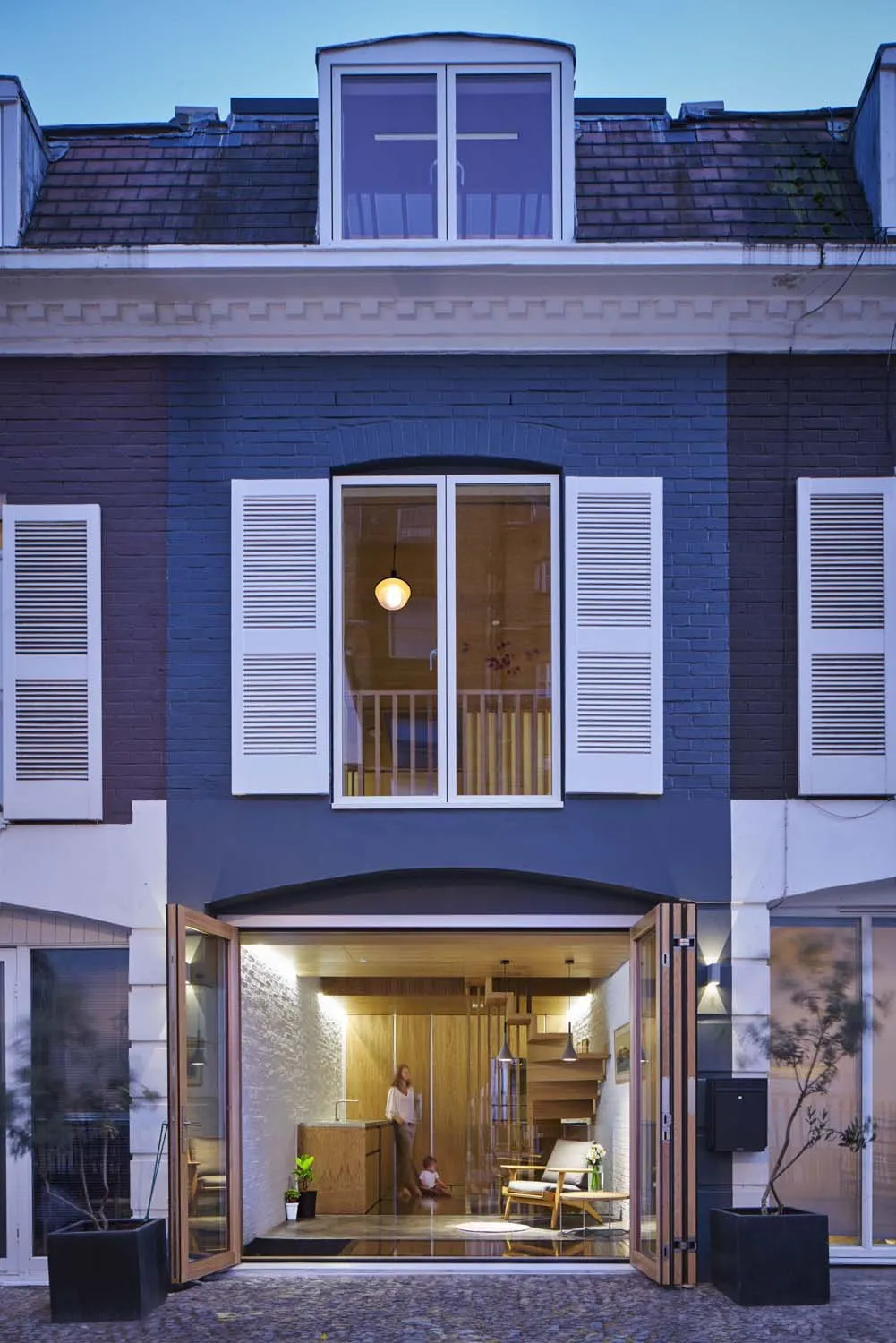 Modern Mews, Paddington, W2 — External rear