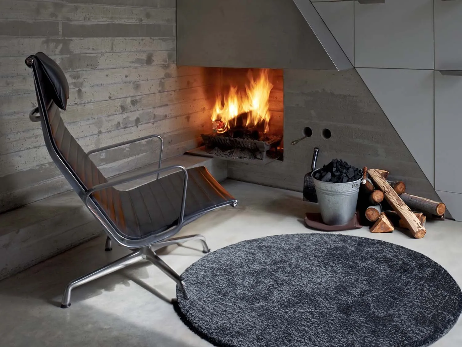 Modern Terrace, Islington, N1 — Fireplace